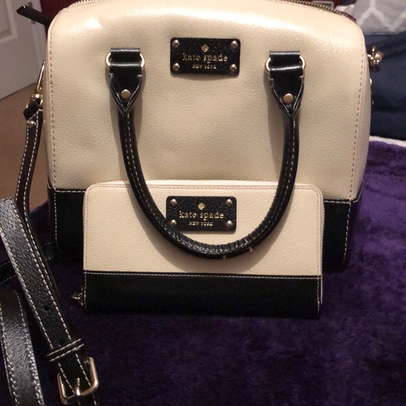 Handbags - purse and wallet